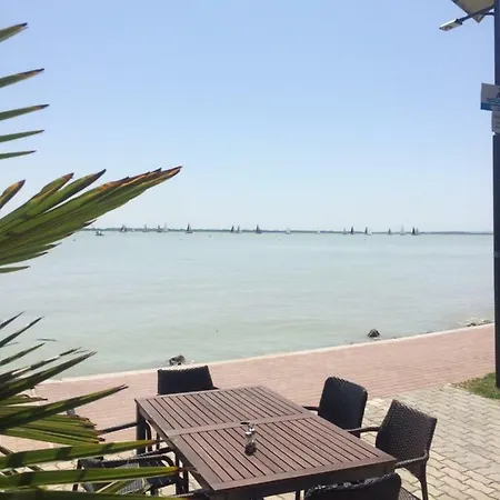 Gasthof Sissi Vonyarcvashegy-balaton *